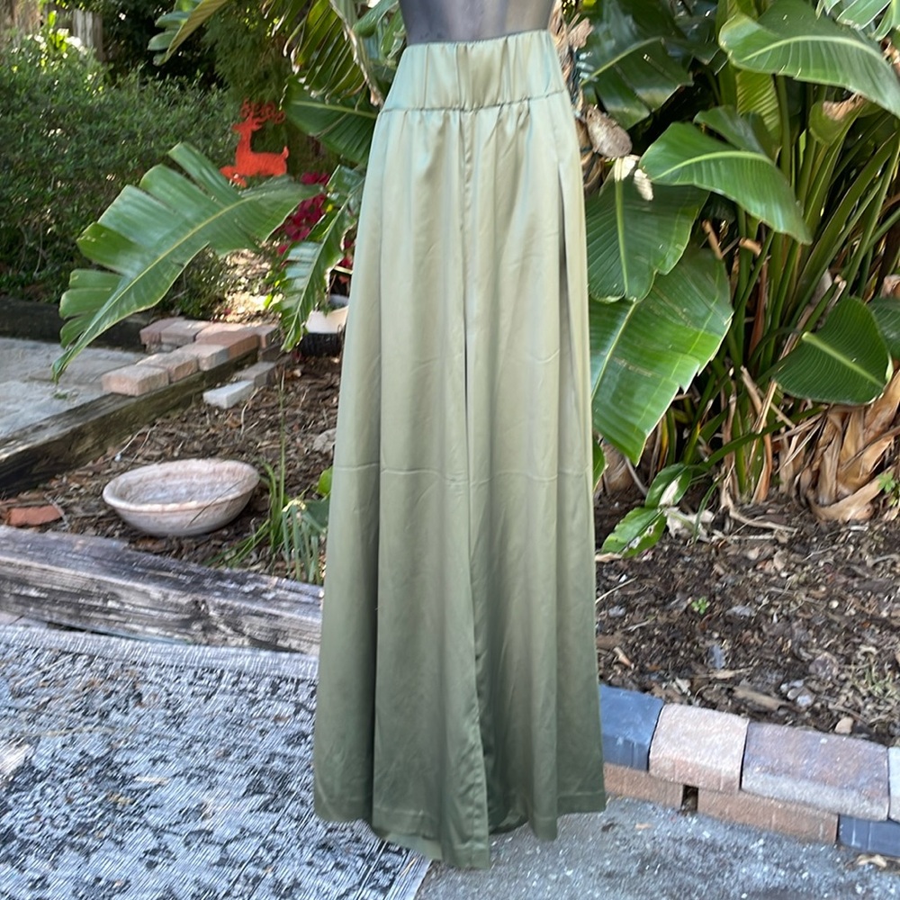 FTF Lab wide leg satin Palazzo pants - Picture 3 of 11